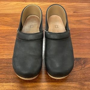 Dansko Professional Oiled size 40